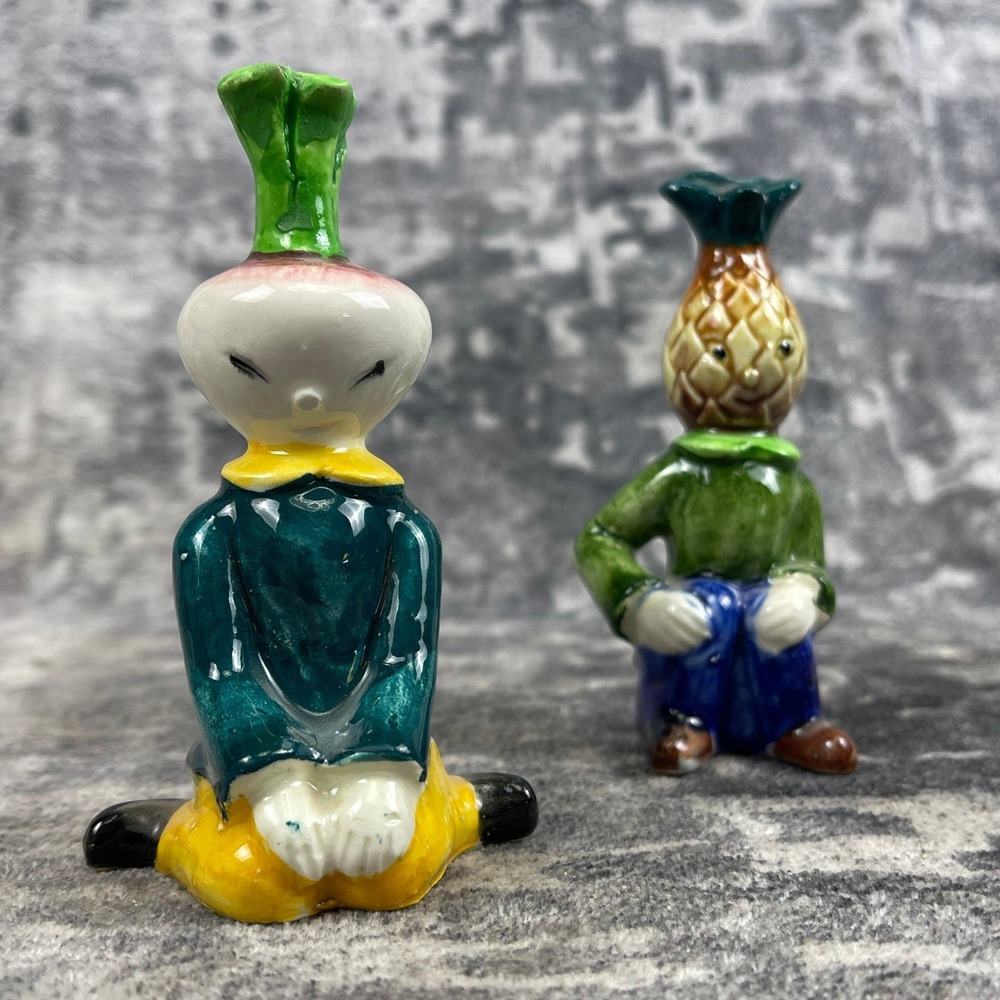 Vtg Japan Anthropomorphic Turnip & Pineapple Salt & Pepper Shakers 50s Kitsch